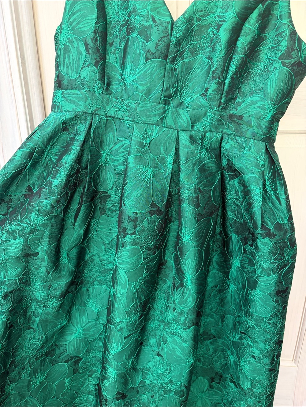 Entro size large Elegant Green Floral V-Neck Women's Dress - Picture 5 of 9